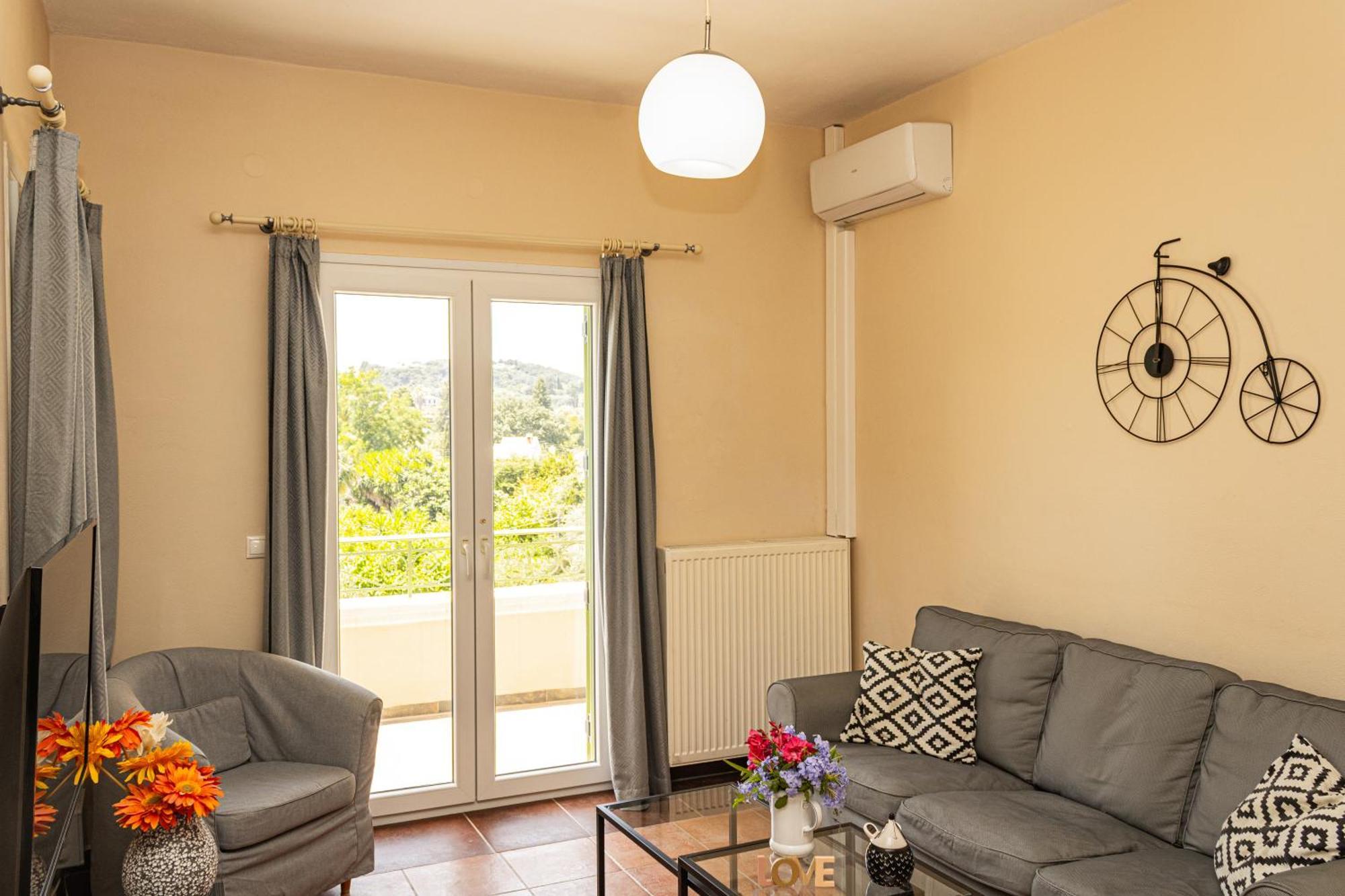 Apartament Mouse House *